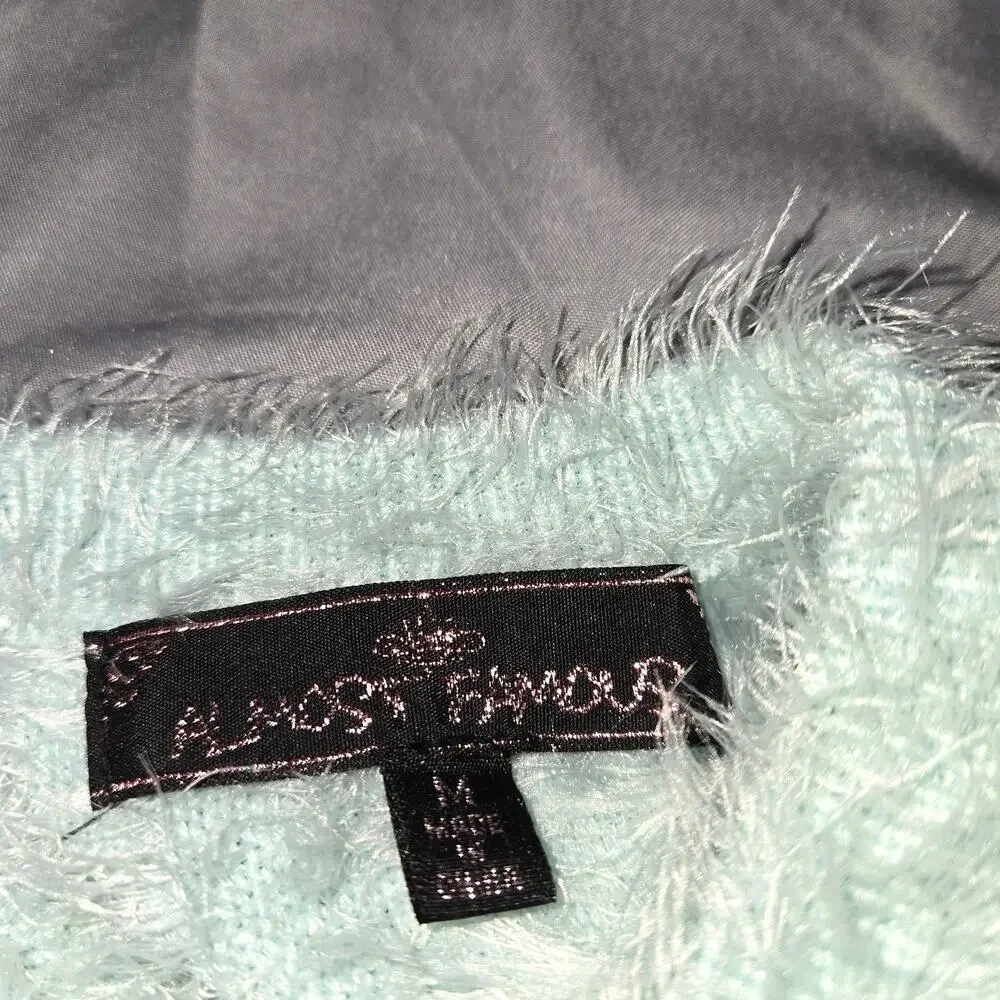 Almost Famous Sz Medium Mint Green Fuzzy Long Sleeve Sweater - Picture 2 of 8